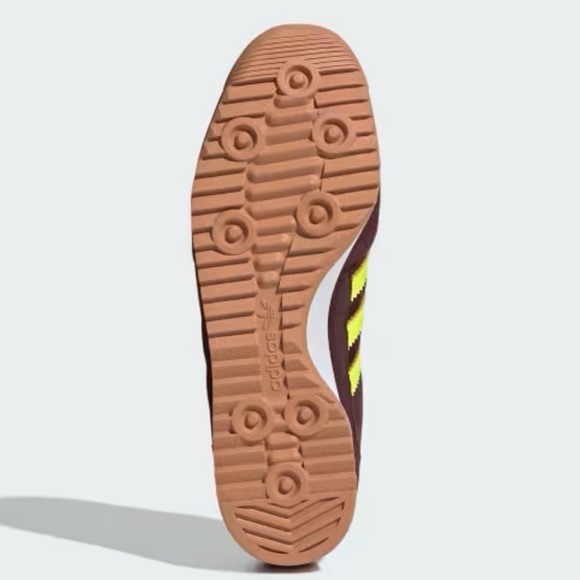 Adidas Maroon and Neon Yellow Trainers NIB - Picture 4 of 7